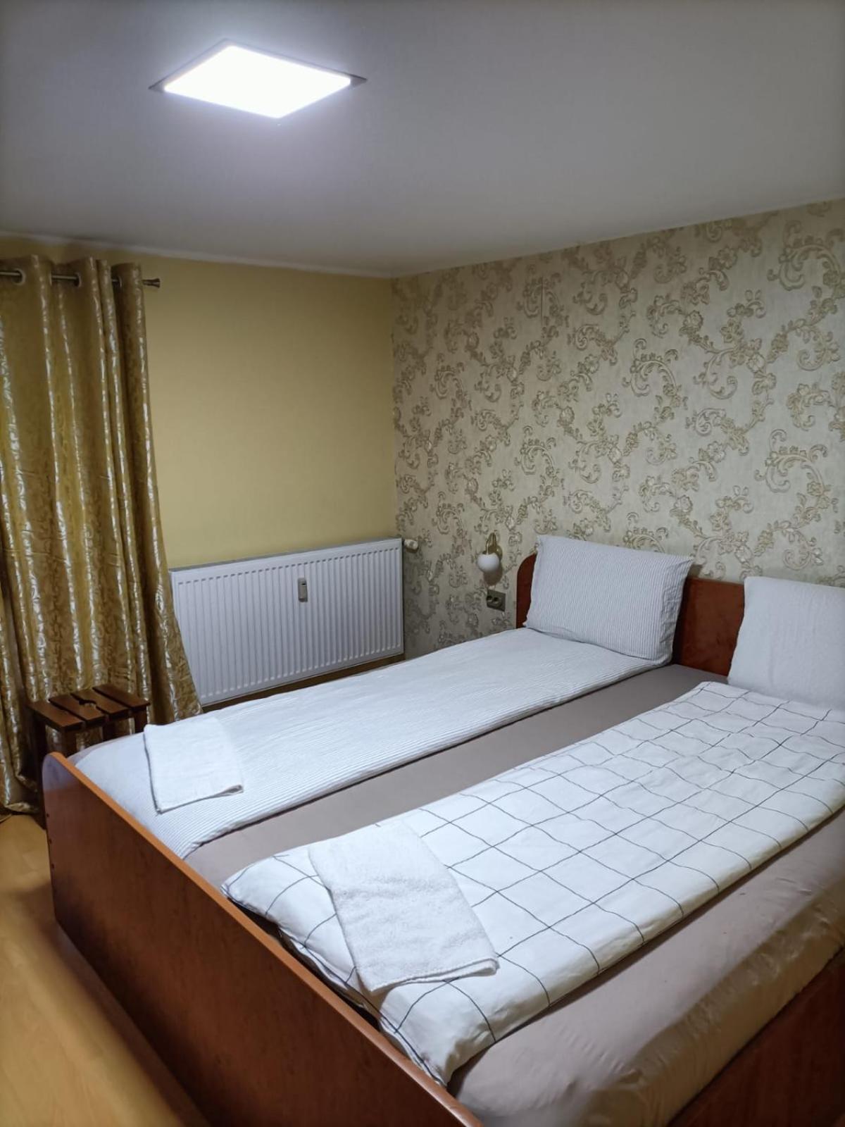 Hotel Casa Heidi Timişoara Zimmer foto
